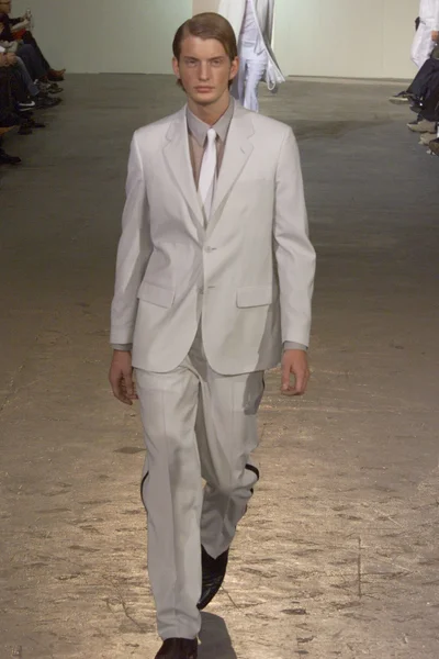 Look 37